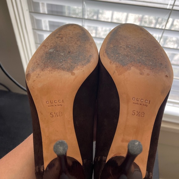 AUTHENTIC GUCCI HEELS - Picture 4 of 6